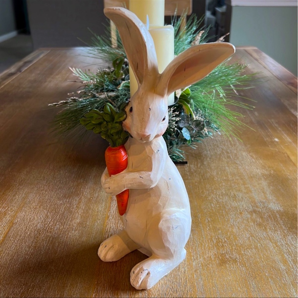Martha Stewart resin Easter bunny holding carrot